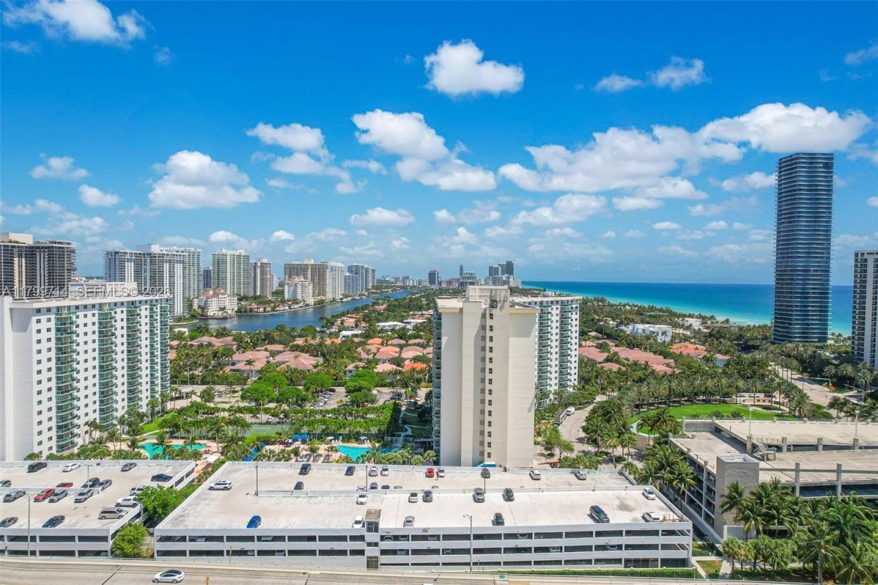 19370 Collins Ave, Unit 324, Sunny Isles Beach, FL 33160 Photo