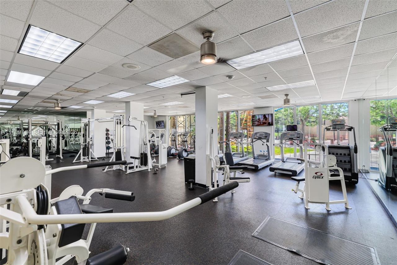 19370 Collins Ave, Unit 324, Sunny Isles Beach, FL 33160 Photo