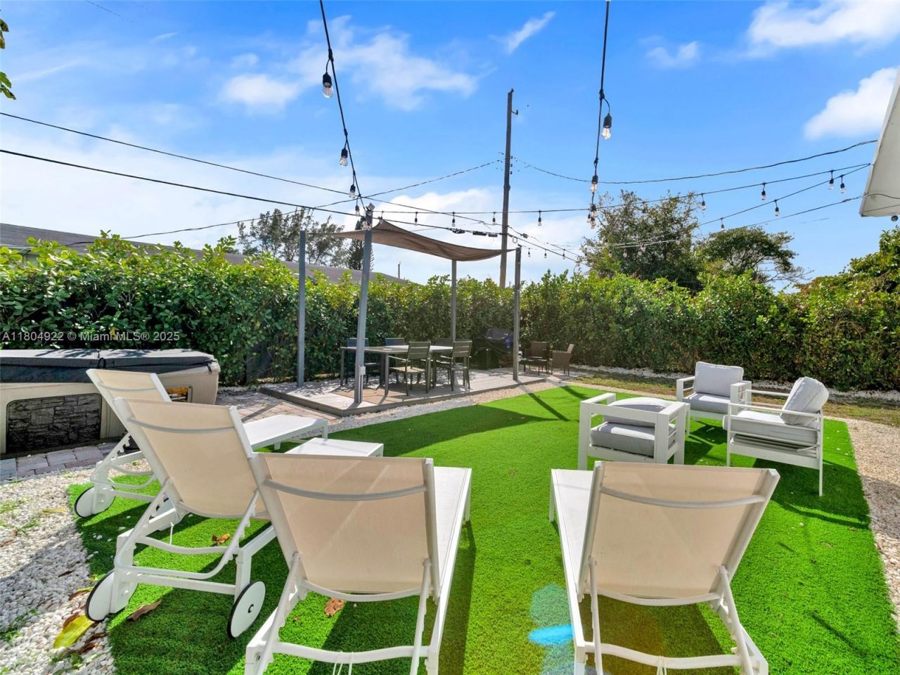 421 W Pembroke Rd, Hallandale Beach, FL 33009 Photo