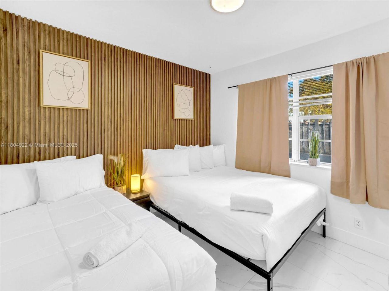 421 W Pembroke Rd, Hallandale Beach, FL 33009 Photo