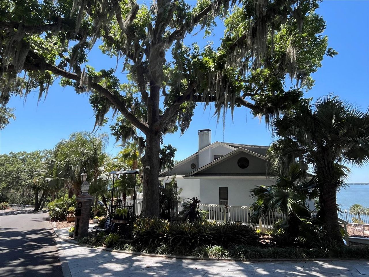 629 Helen Street, Mount Dora, FL 32757 Photo
