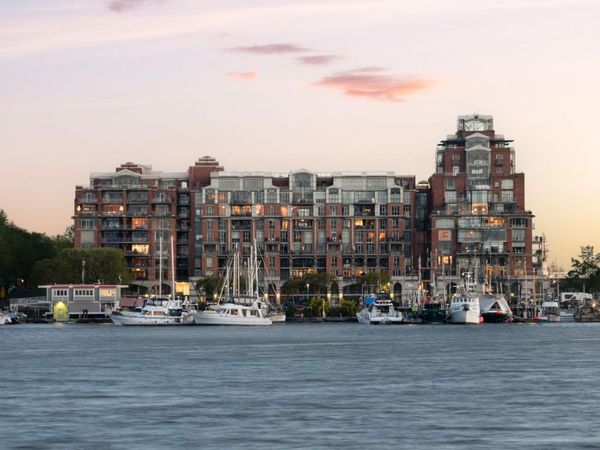 21 Dallas Rd, Unit 821, Victoria, BC V8V 4Z9