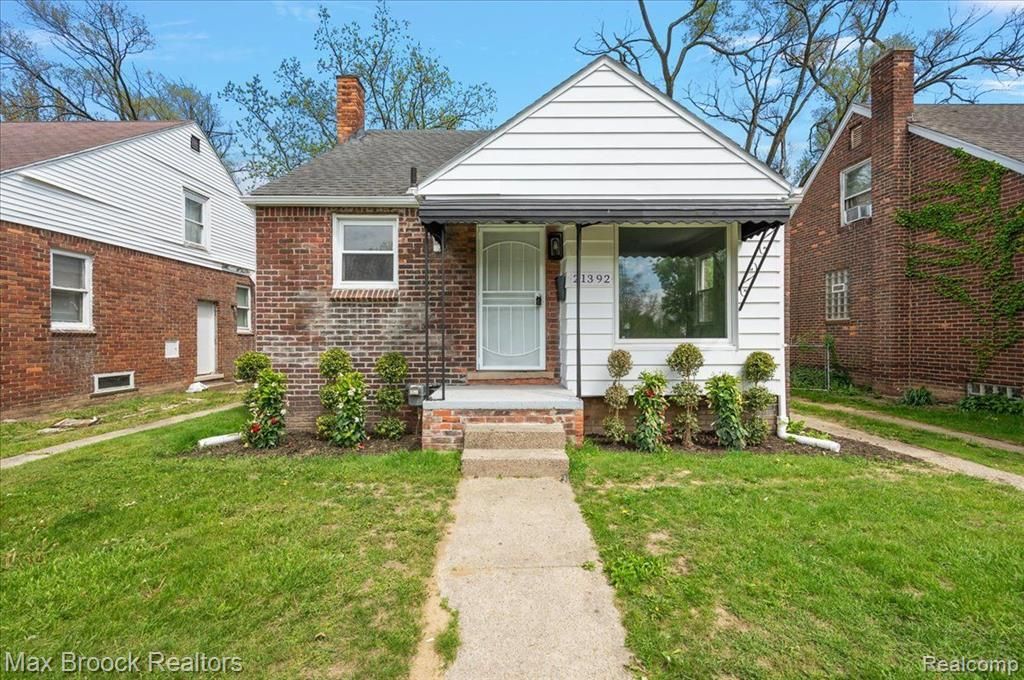 21392 Bethlawn Boulevard, Royal Oak Township, MI 48220 Main Photo