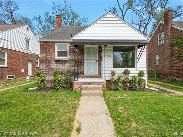 21392 BETHLAWN Boulevard, Royal Oak Twp, MI 48220