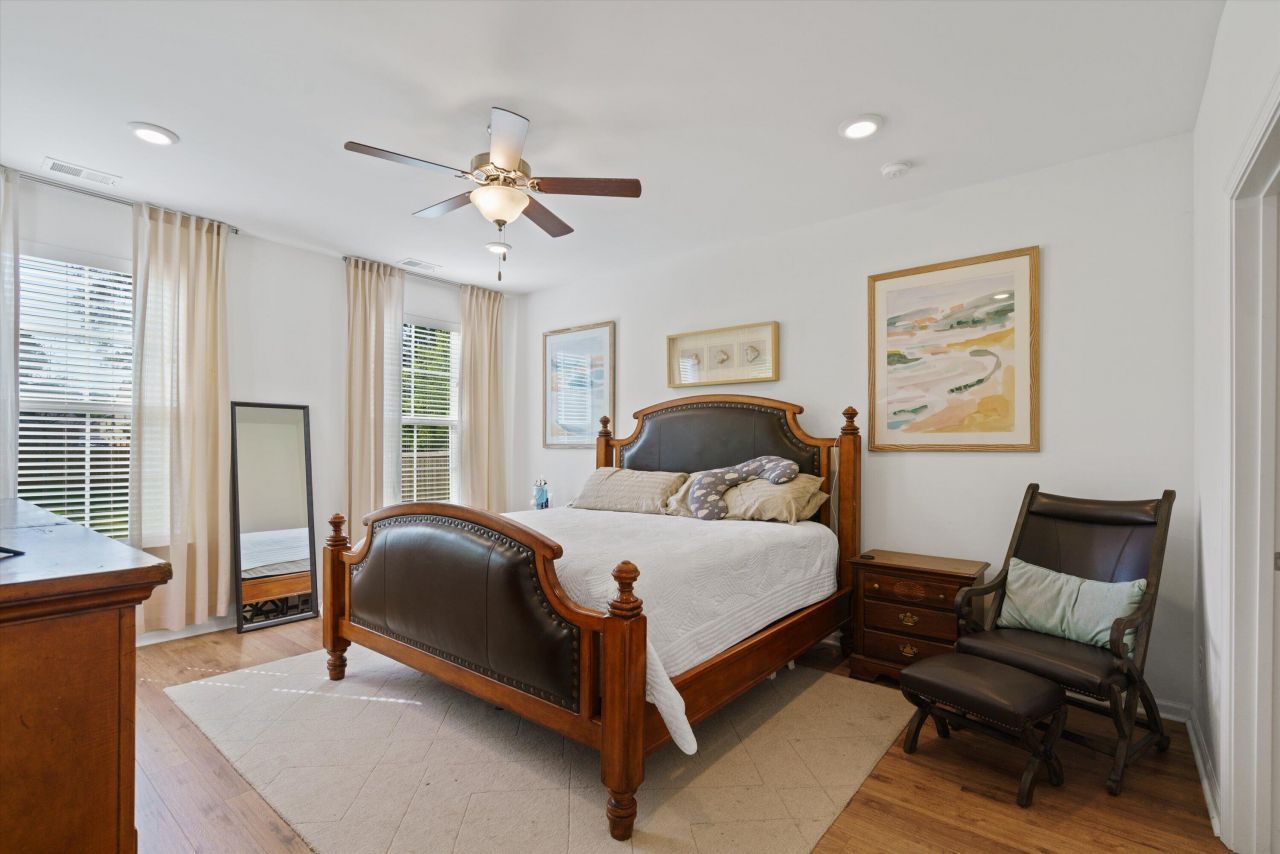 101 Caleb Court Photo 11