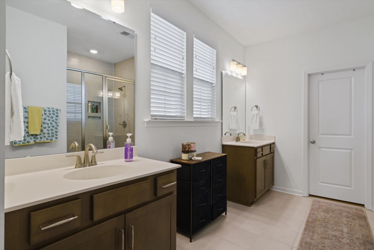 101 Caleb Court Photo 12