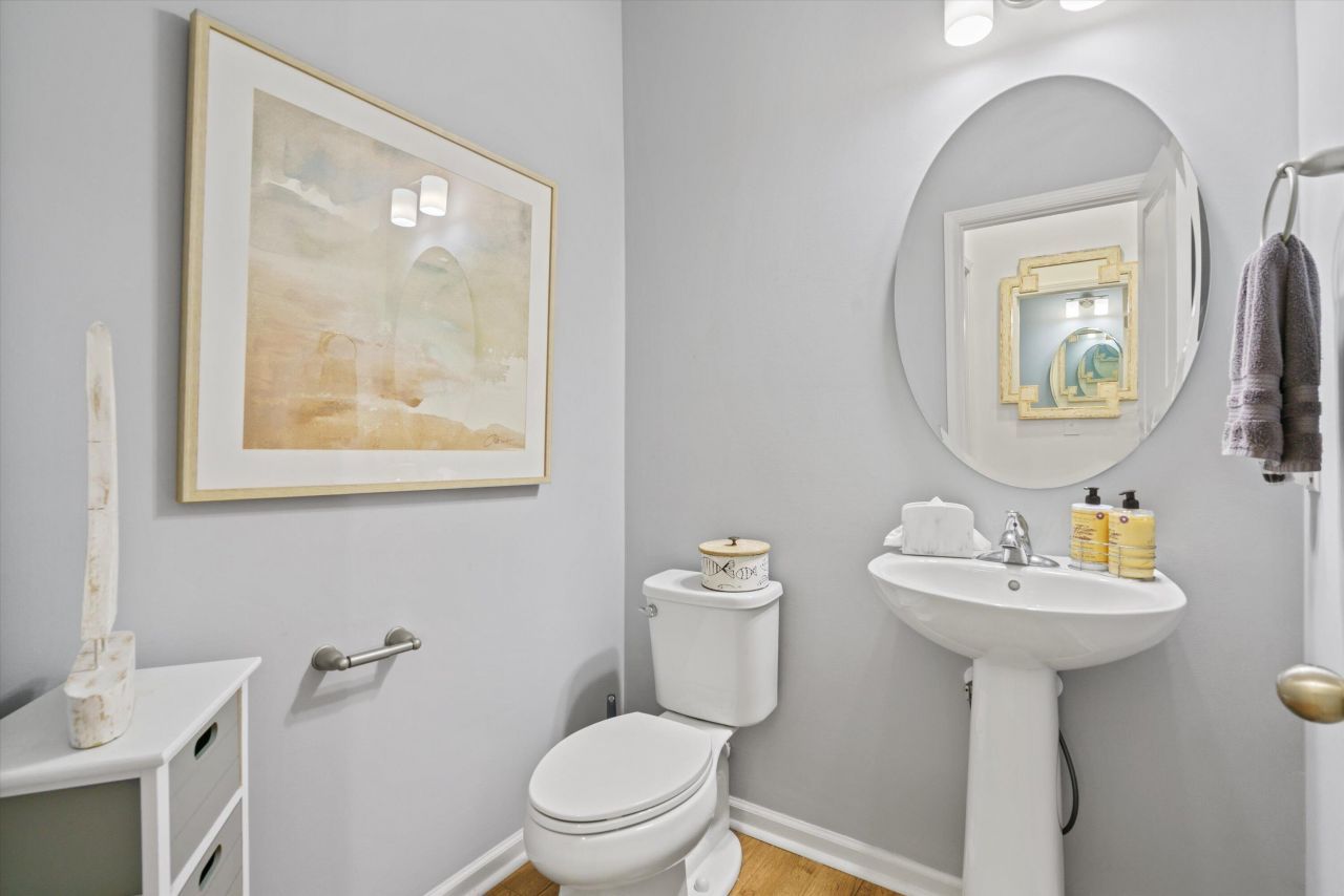 101 Caleb Court Photo 17