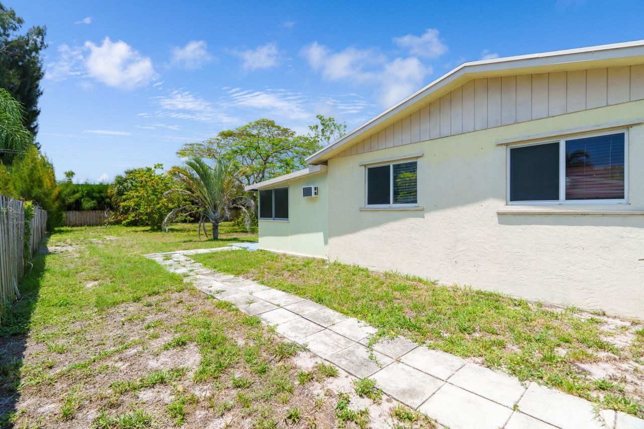 3180 Carol Avenue, Palm Springs, FL 33461 Photo