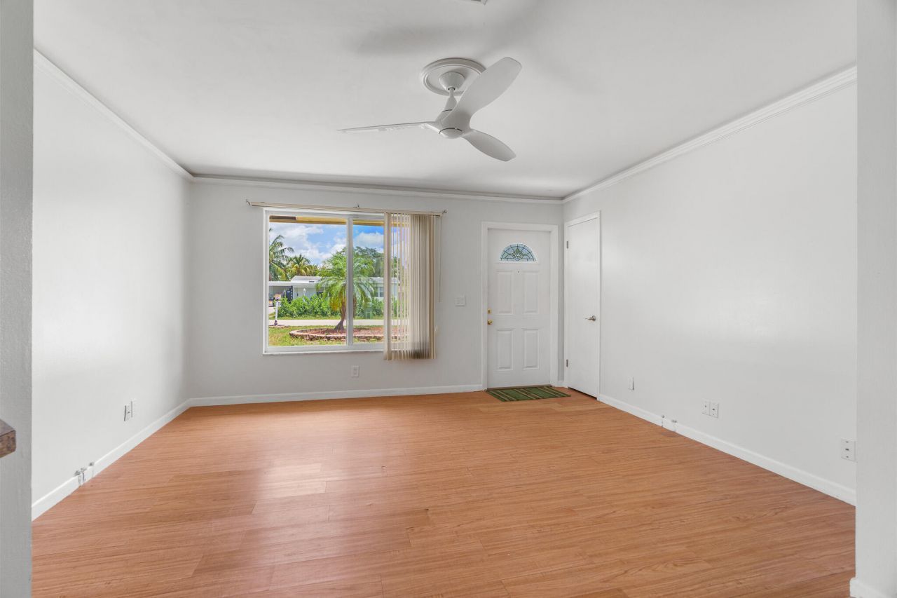 3180 Carol Avenue, Palm Springs, FL 33461 Photo