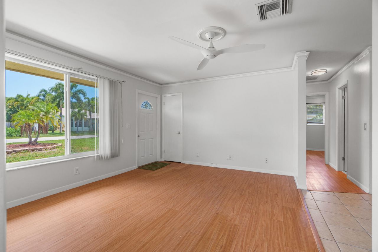 3180 Carol Avenue, Palm Springs, FL 33461 Photo