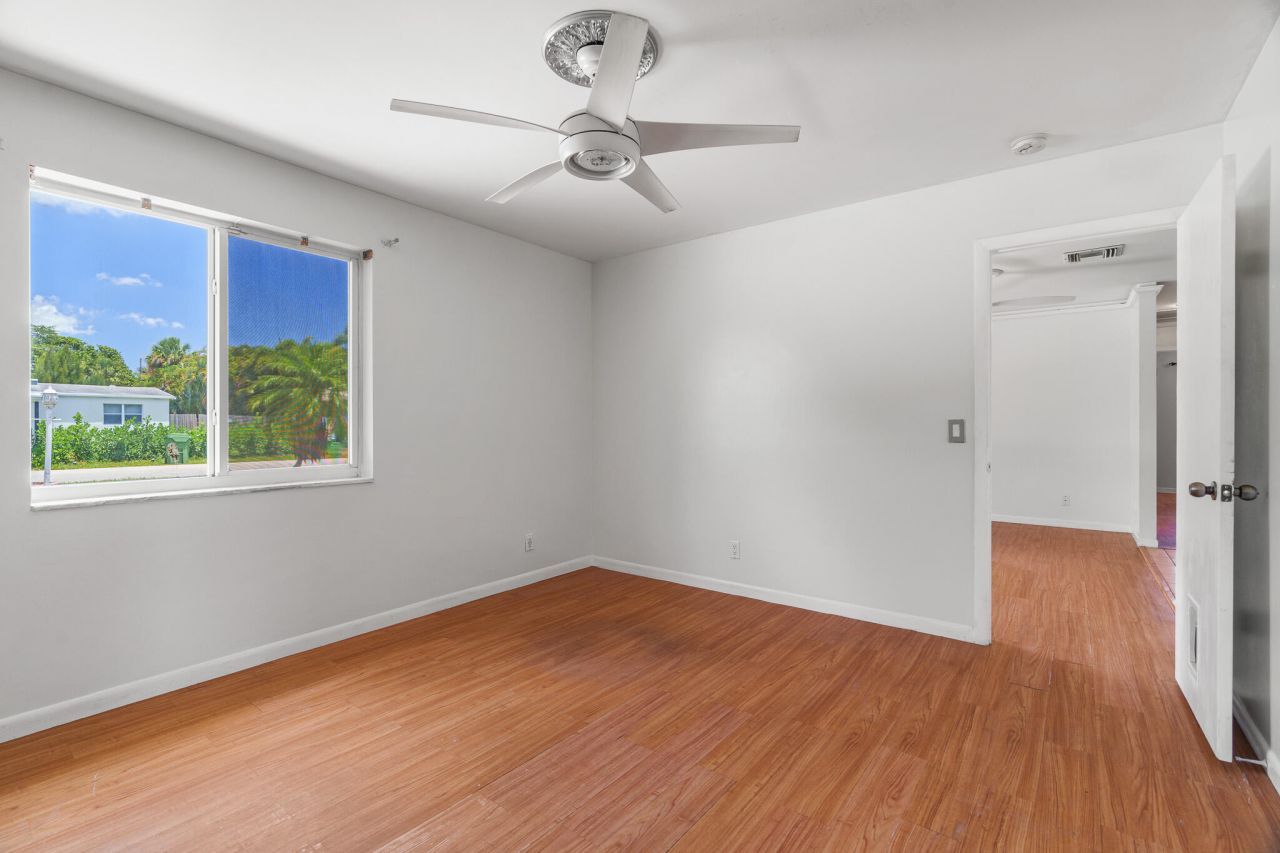 3180 Carol Avenue, Palm Springs, FL 33461 Photo