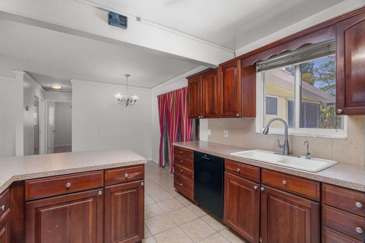 3180 Carol Avenue, Palm Springs, FL 33461 Photo