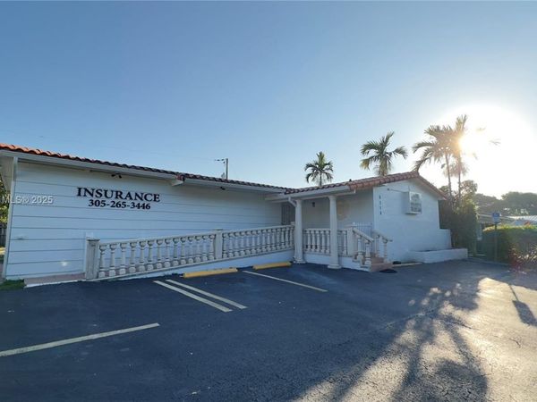 8315 SW 24th St, Unit B, Miami, FL 33155