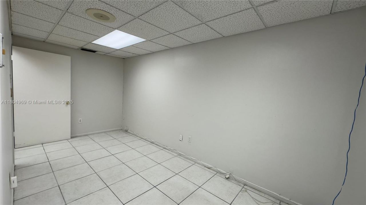 8315 SW 24th St, Unit B, Miami, FL 33155 Photo