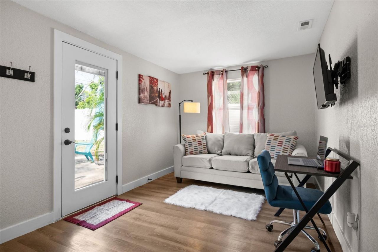 418 40th Avenue S, Saint Petersburg, FL 33705 Photo