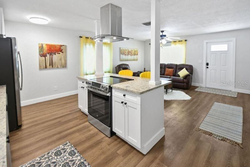 418 40th Avenue S, Saint Petersburg, FL 33705 Photo