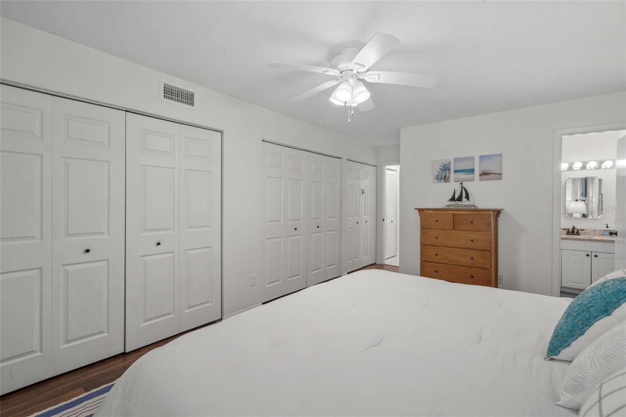 5681 Midnight Pass Road, Unit 104, Sarasota, FL 34242 Photo