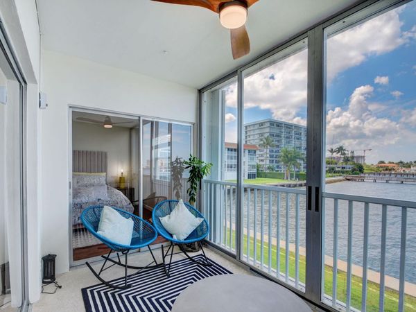 410 Wilma Circle, Unit 204, Riviera Beach, FL 33404