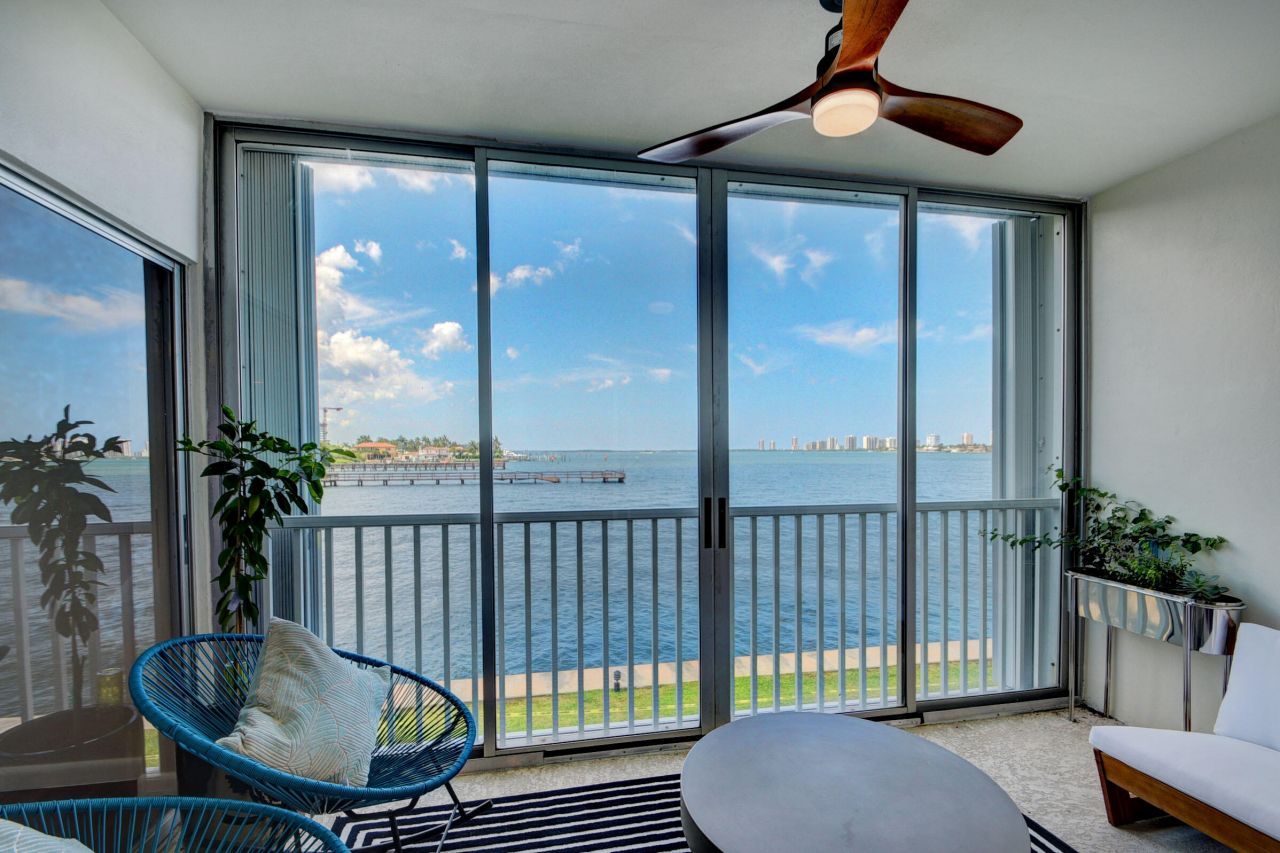 410 Wilma Circle, Unit 204, Riviera Beach, FL 33404 Photo