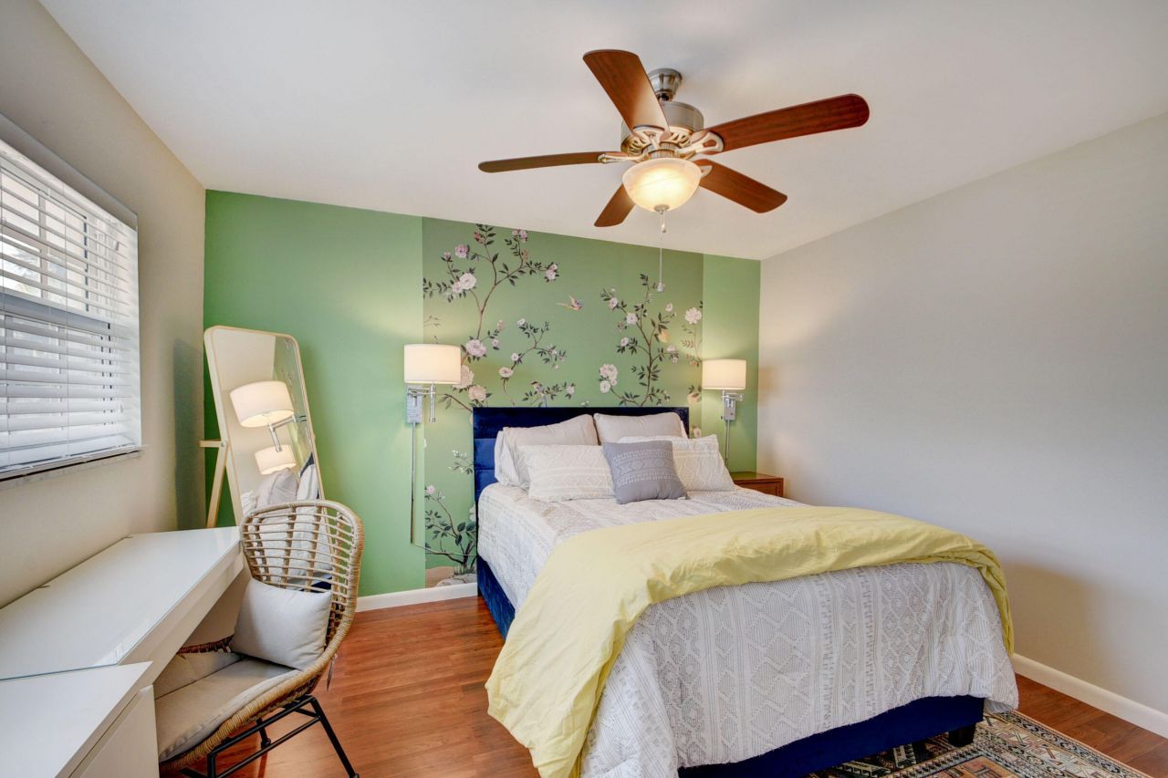 410 Wilma Circle, Unit 204, Riviera Beach, FL 33404 Photo