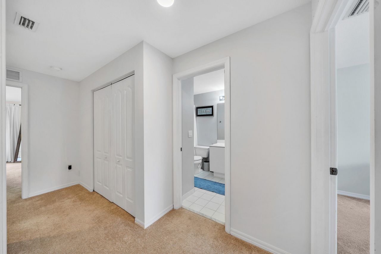 6086 Seminole Gardens Circle, Riviera Beach, FL 33418 Photo