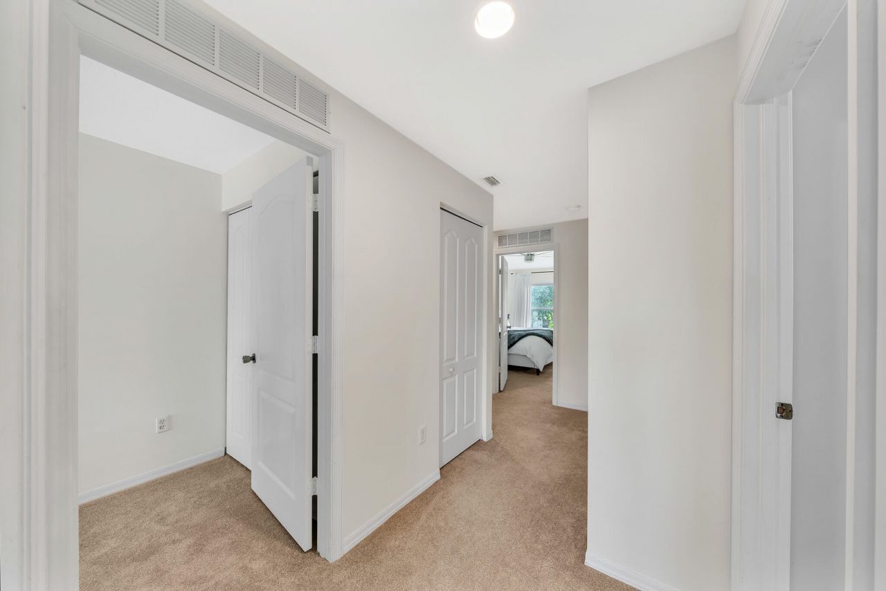 6086 Seminole Gardens Circle, Riviera Beach, FL 33418 Photo