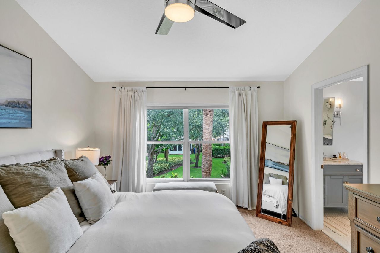 6086 Seminole Gardens Circle, Riviera Beach, FL 33418 Photo