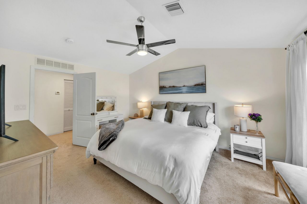 6086 Seminole Gardens Circle, Riviera Beach, FL 33418 Photo