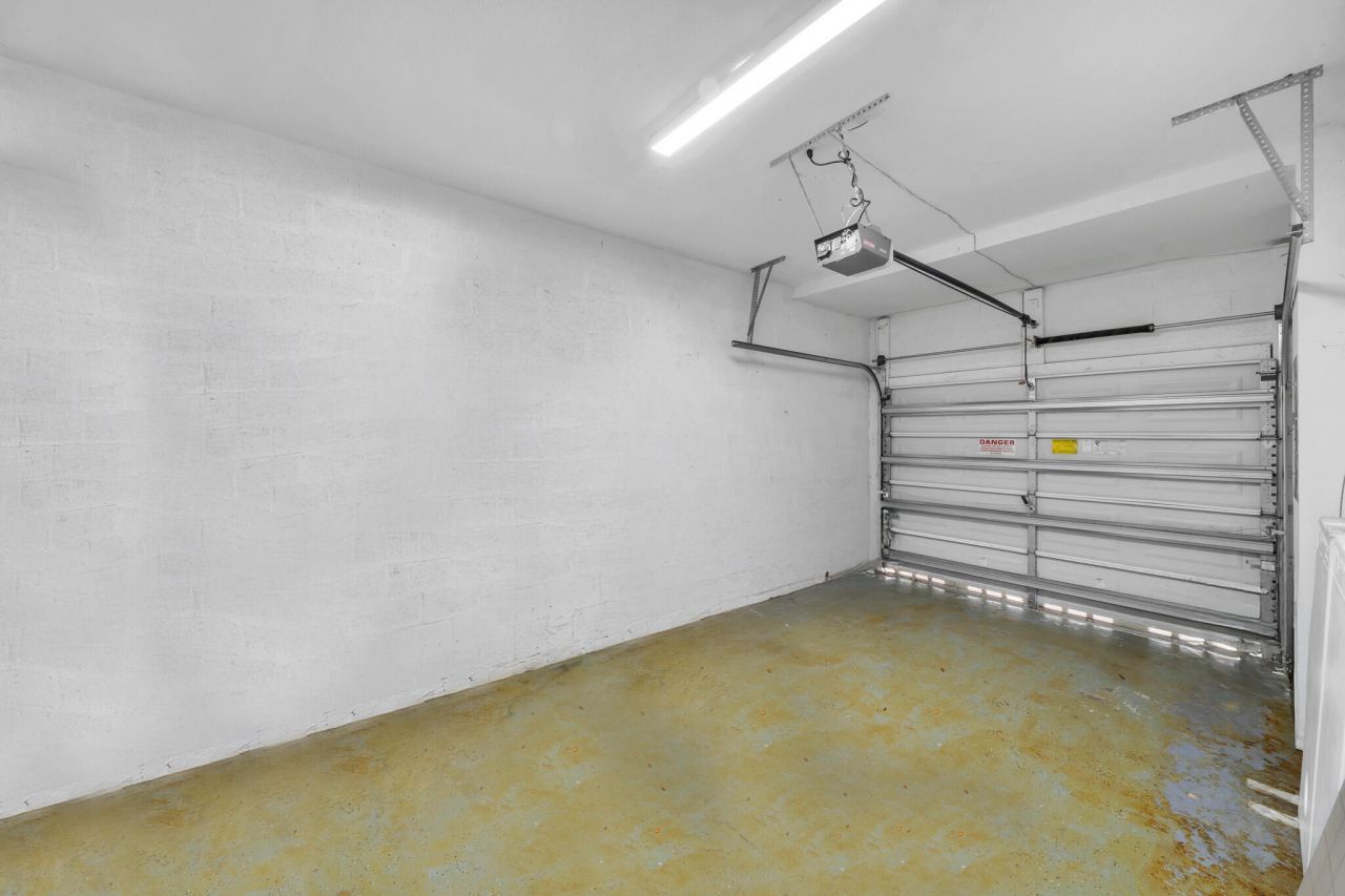 6086 Seminole Gardens Circle, Riviera Beach, FL 33418 Photo