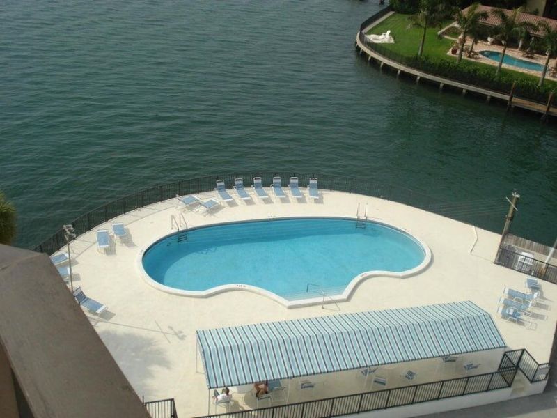 11930 N Bayshore Drive N, Unit 706, North Miami, FL 33181 Photo