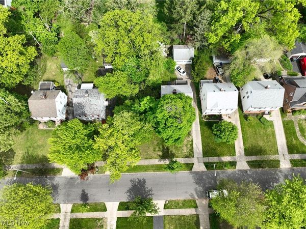 1151 Haselton Road, Cleveland Heights, OH 44121