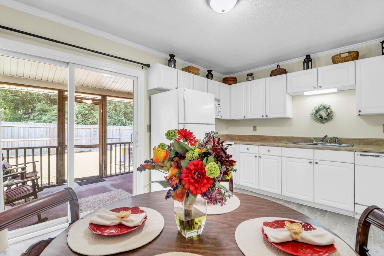 1816 Mepkin Road Photo 11