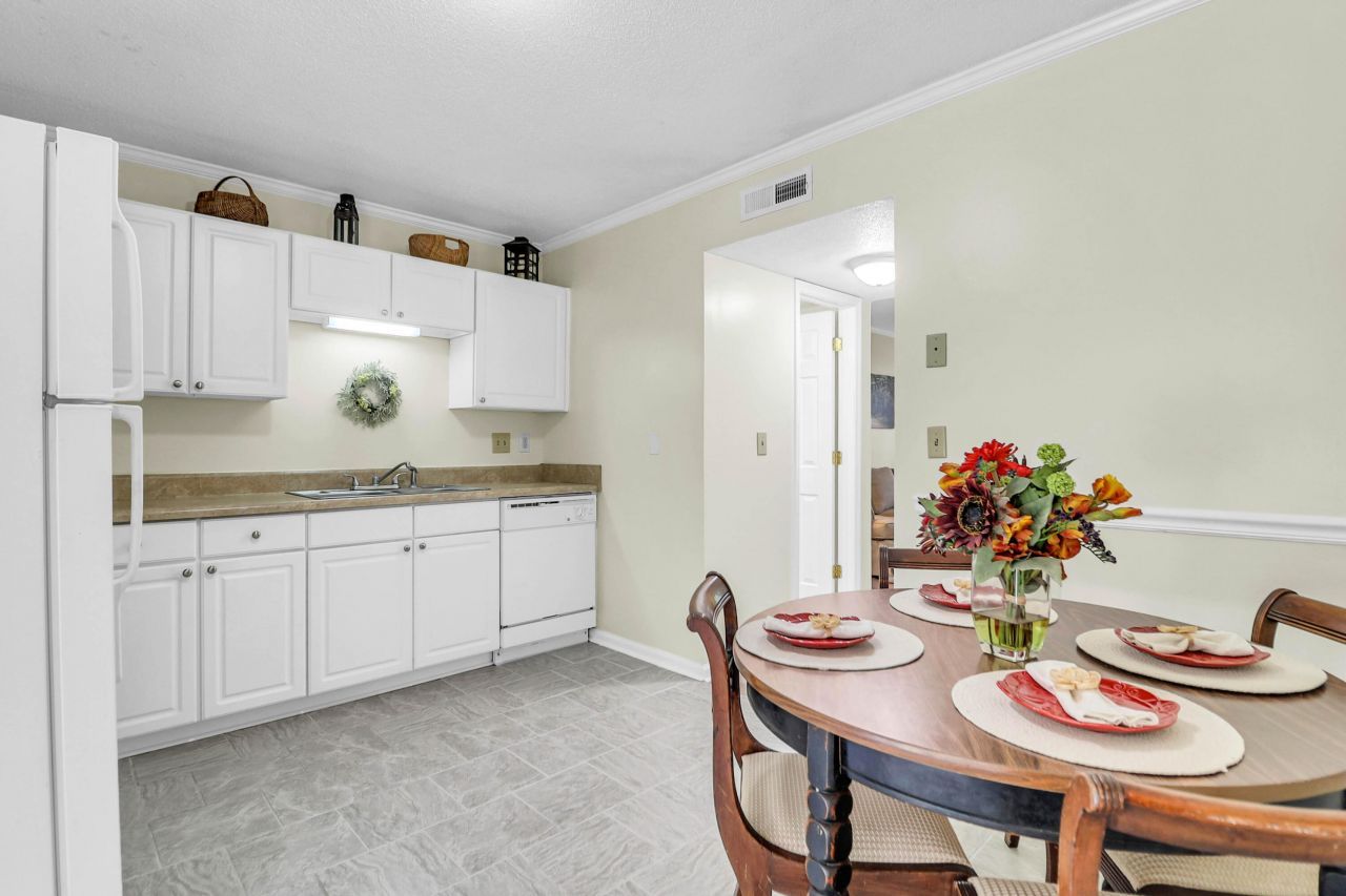 1816 Mepkin Road Photo 12