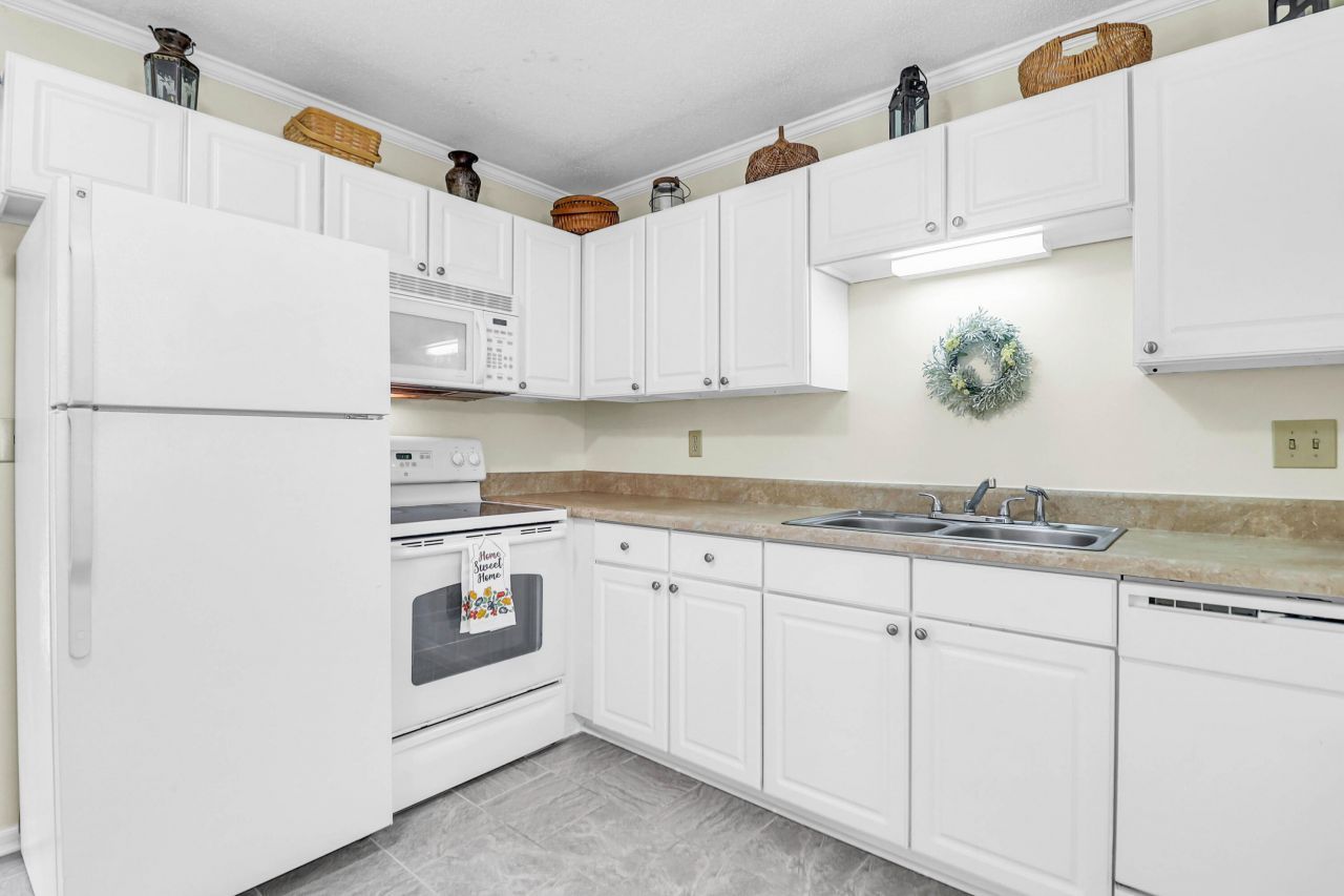 1816 Mepkin Road Photo 14