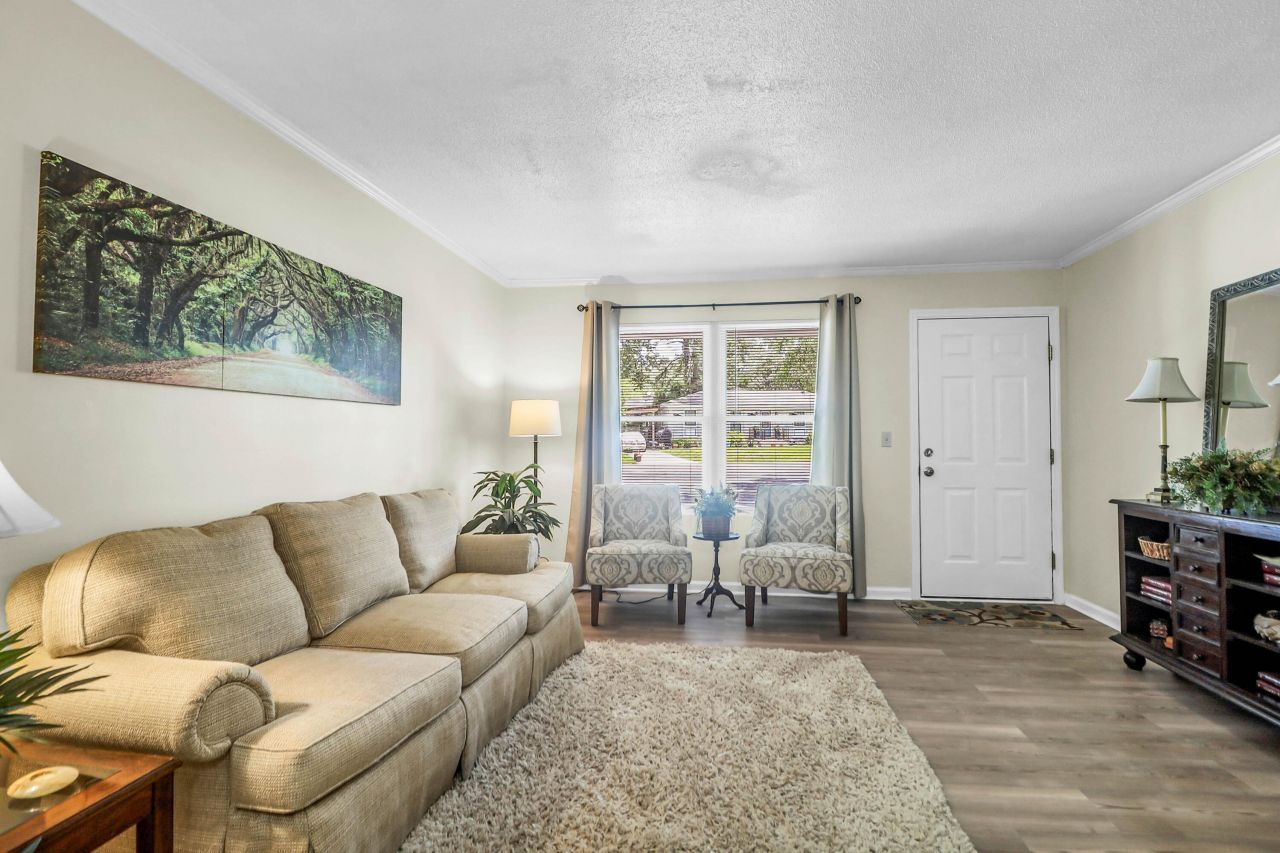 1816 Mepkin Road Photo 6