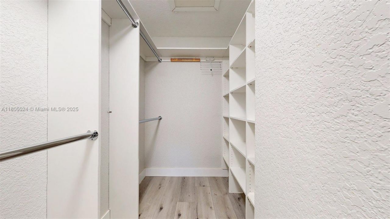 15805 W Waterside Cir, Unit 202, Sunrise, FL 33326 Photo