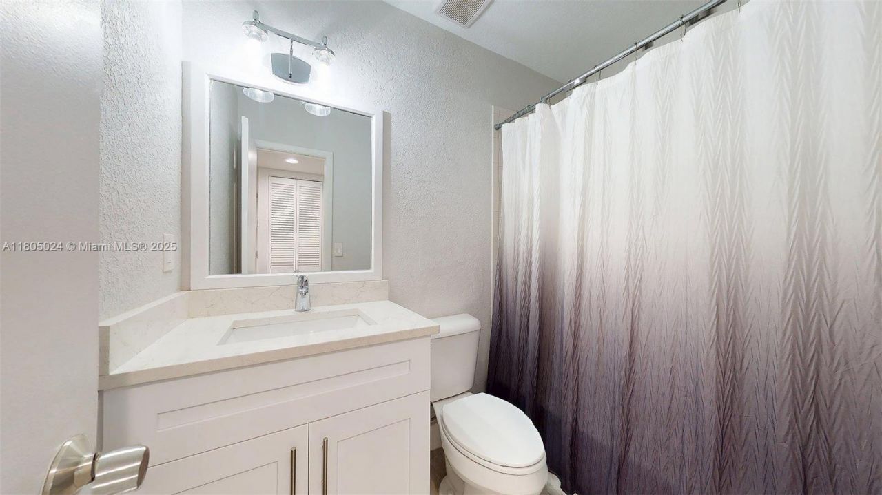 15805 W Waterside Cir, Unit 202, Sunrise, FL 33326 Photo