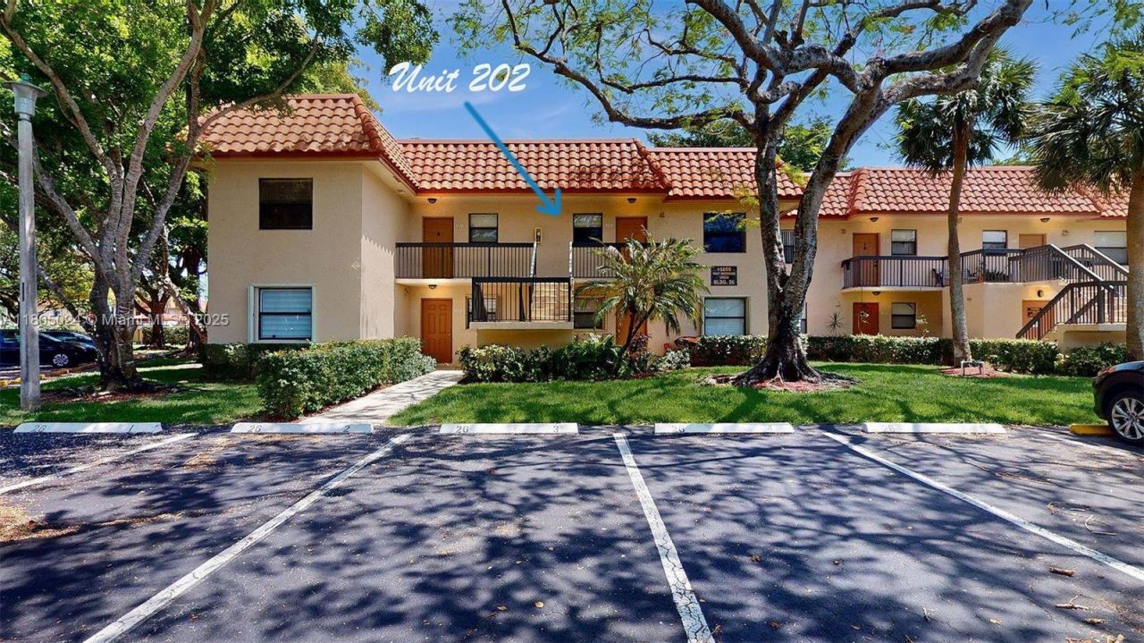 15805 W Waterside Cir, Unit 202, Sunrise, FL 33326 Photo