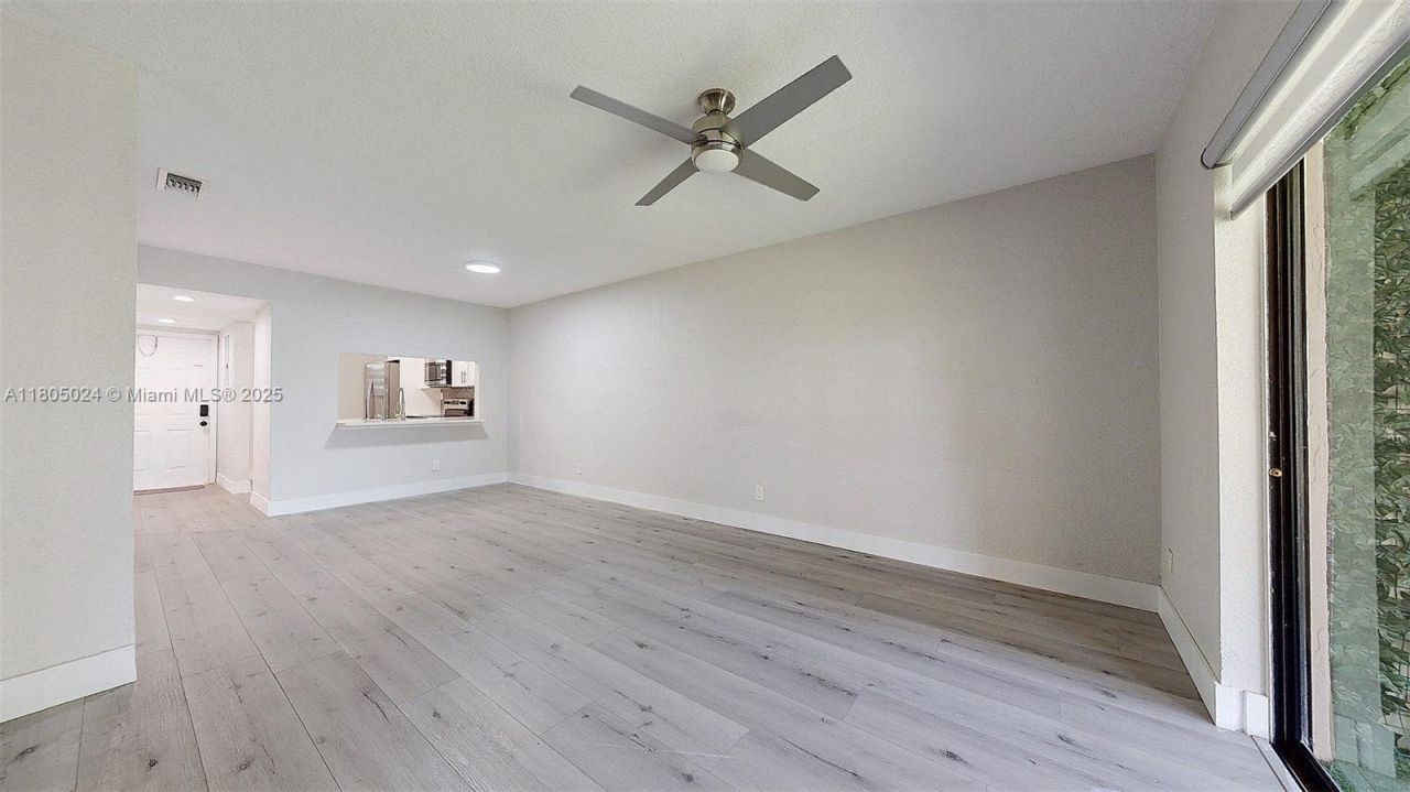 15805 W Waterside Cir, Unit 202, Sunrise, FL 33326 Photo