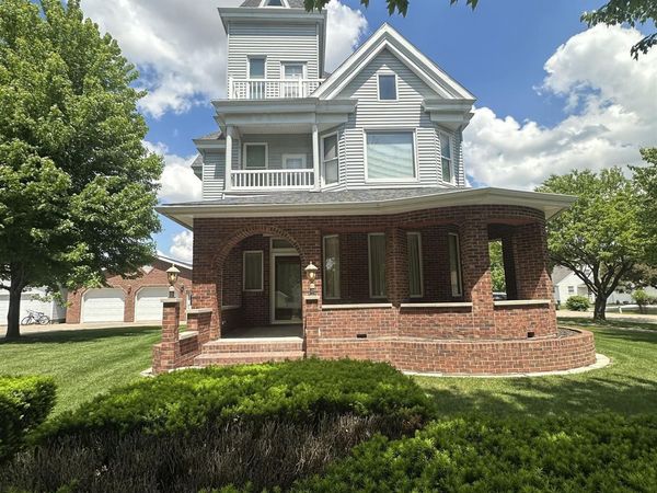 1011 Middle Street, Mediapolis, IA 52637