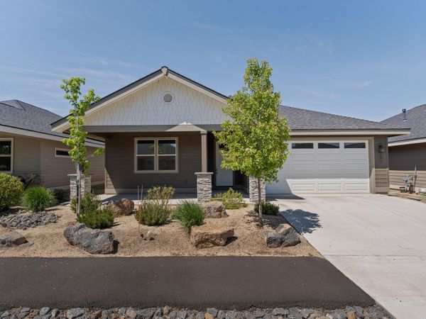 2695 NW 23rd, Unit 60, Redmond, OR 97756