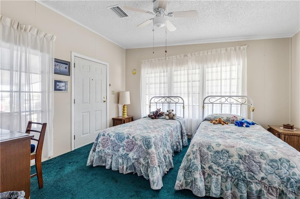 9245 Caloosa Dr, North Fort Myers, FL 33903 Photo