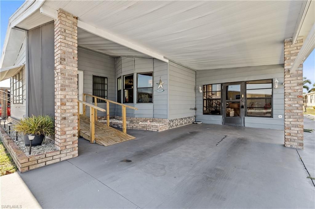 9245 Caloosa Dr, North Fort Myers, FL 33903 Photo