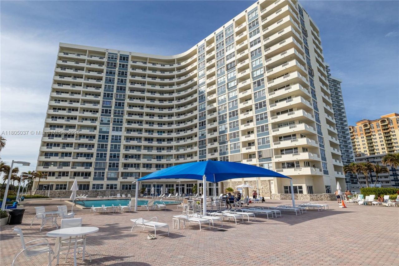 3180 S Ocean Dr., Unit 718, Hallandale Beach, FL 33009 Photo