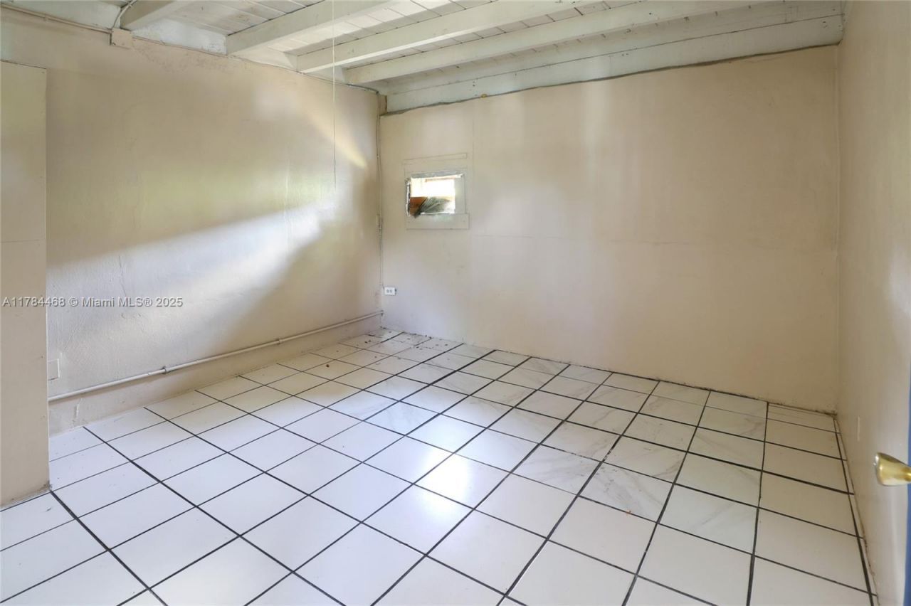 723 NW 15th Way, Fort Lauderdale, FL 33311 Photo