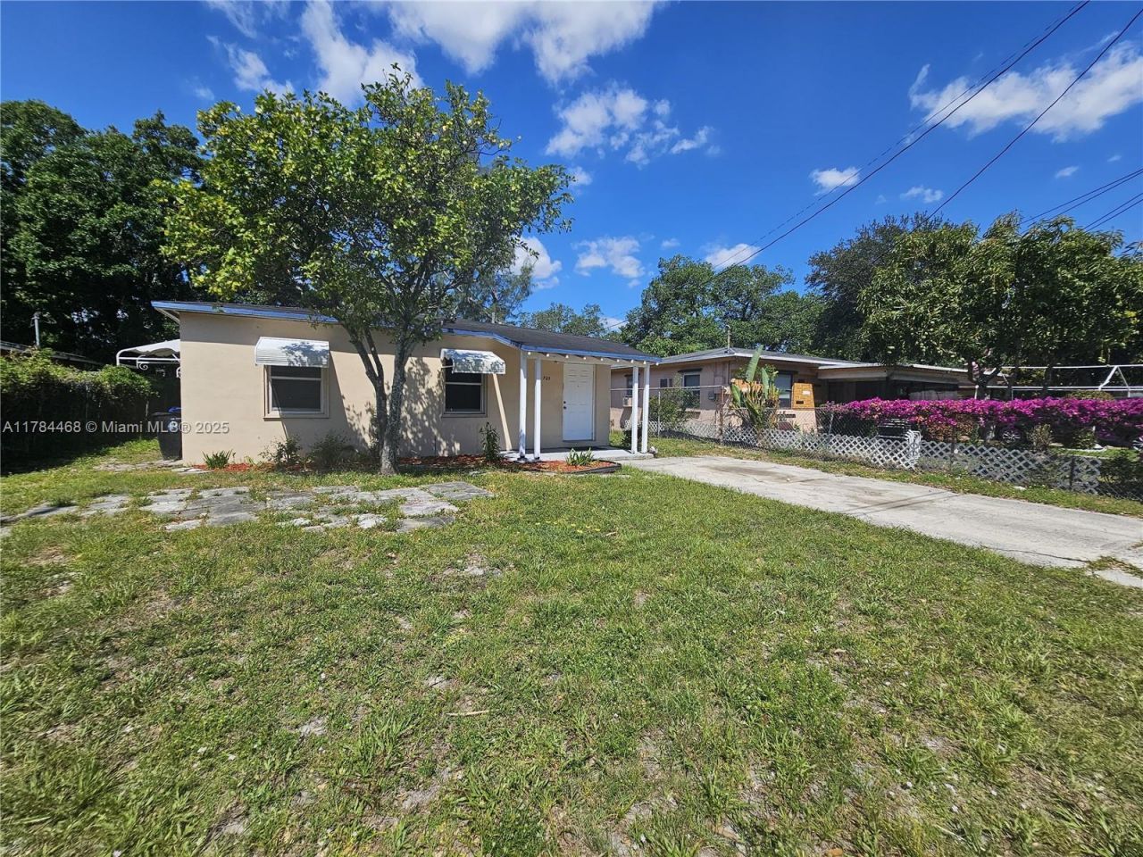 723 NW 15th Way, Fort Lauderdale, FL 33311 Photo