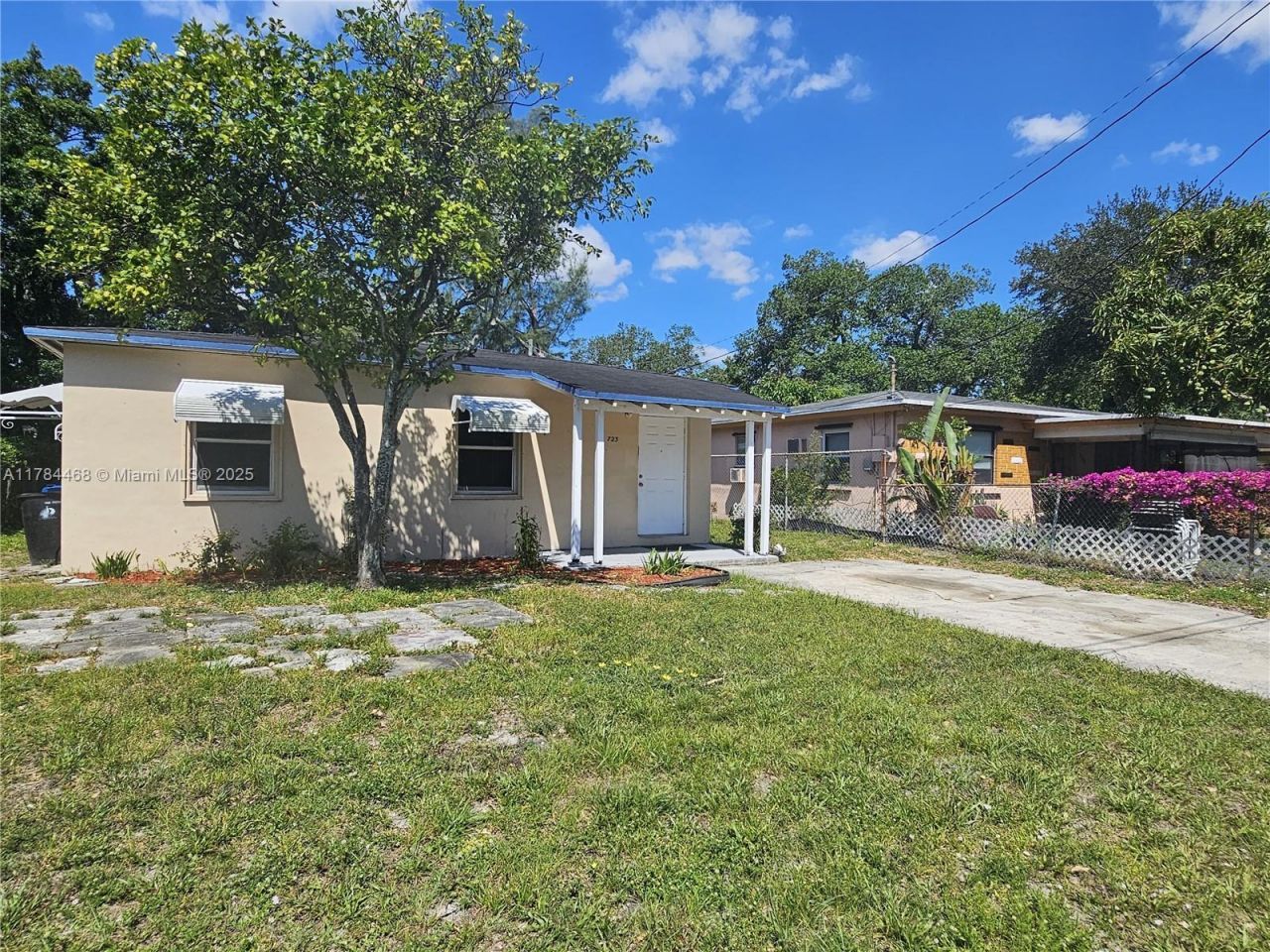 723 NW 15th Way, Fort Lauderdale, FL 33311 Photo