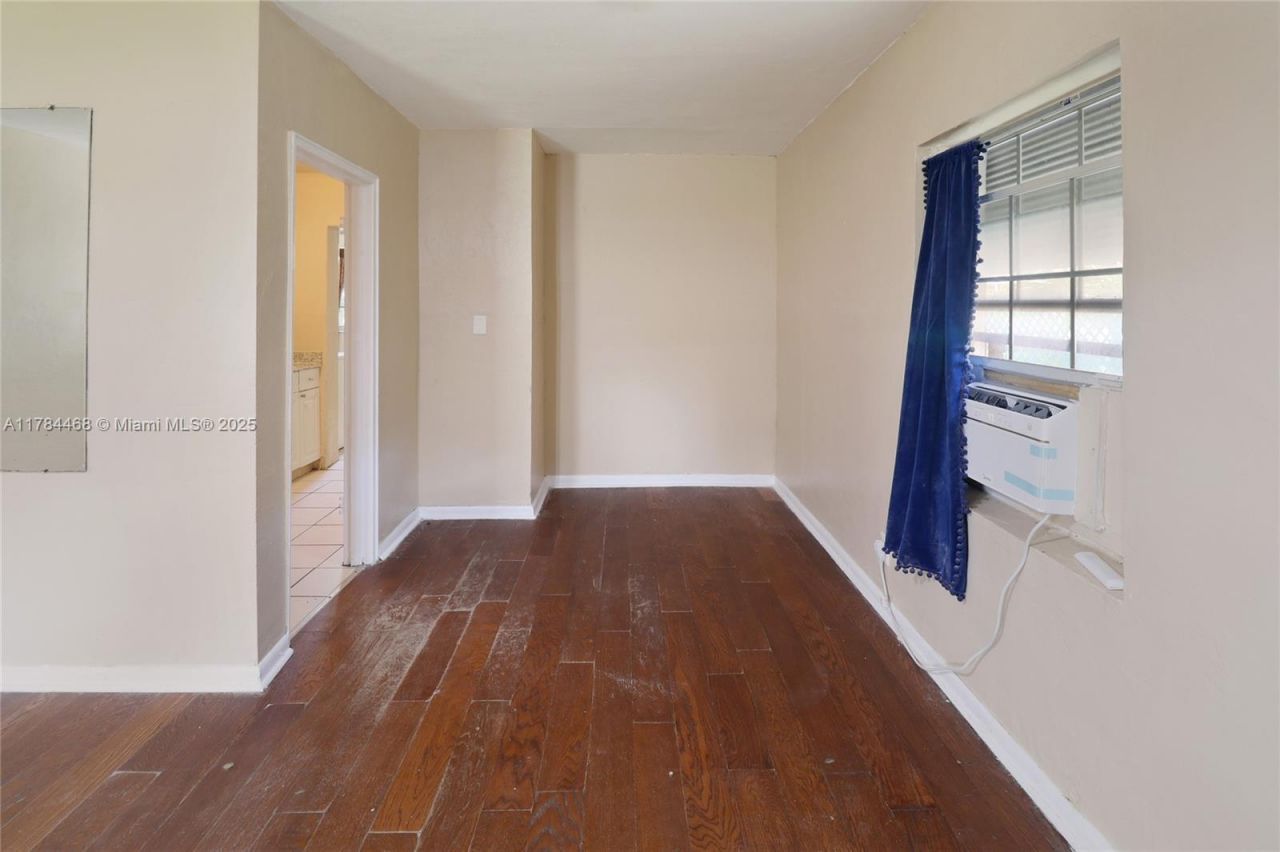 723 NW 15th Way, Fort Lauderdale, FL 33311 Photo