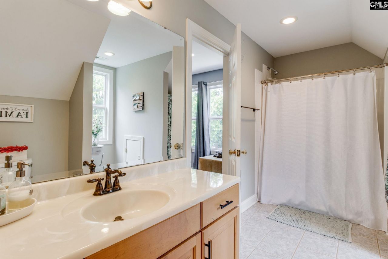 570 Wateree Key Court Photo 33