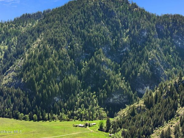 4345 Wilcox Rd, Northport, WA 99157